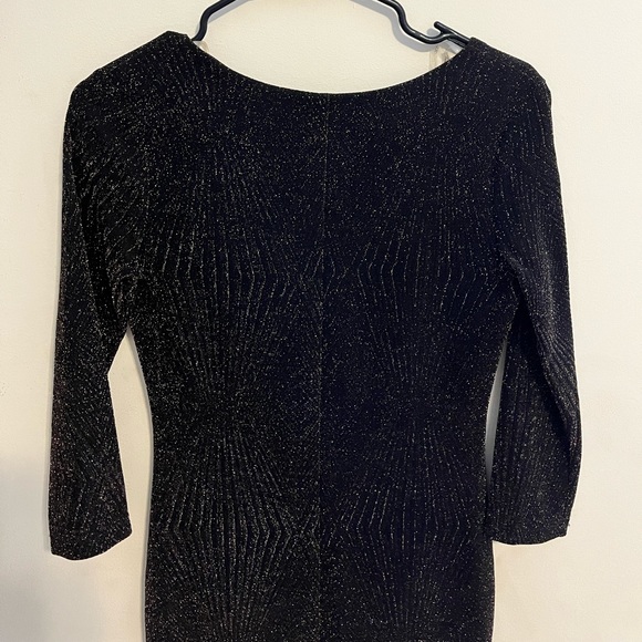 Mini long sleeve v neck dress - Picture 3 of 5